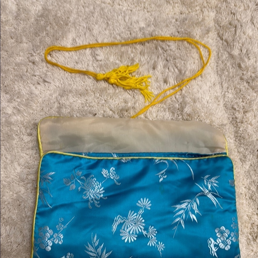 New Floral Silk Jewlery Pouch with Yellow Tie - Picture 2 of 8
